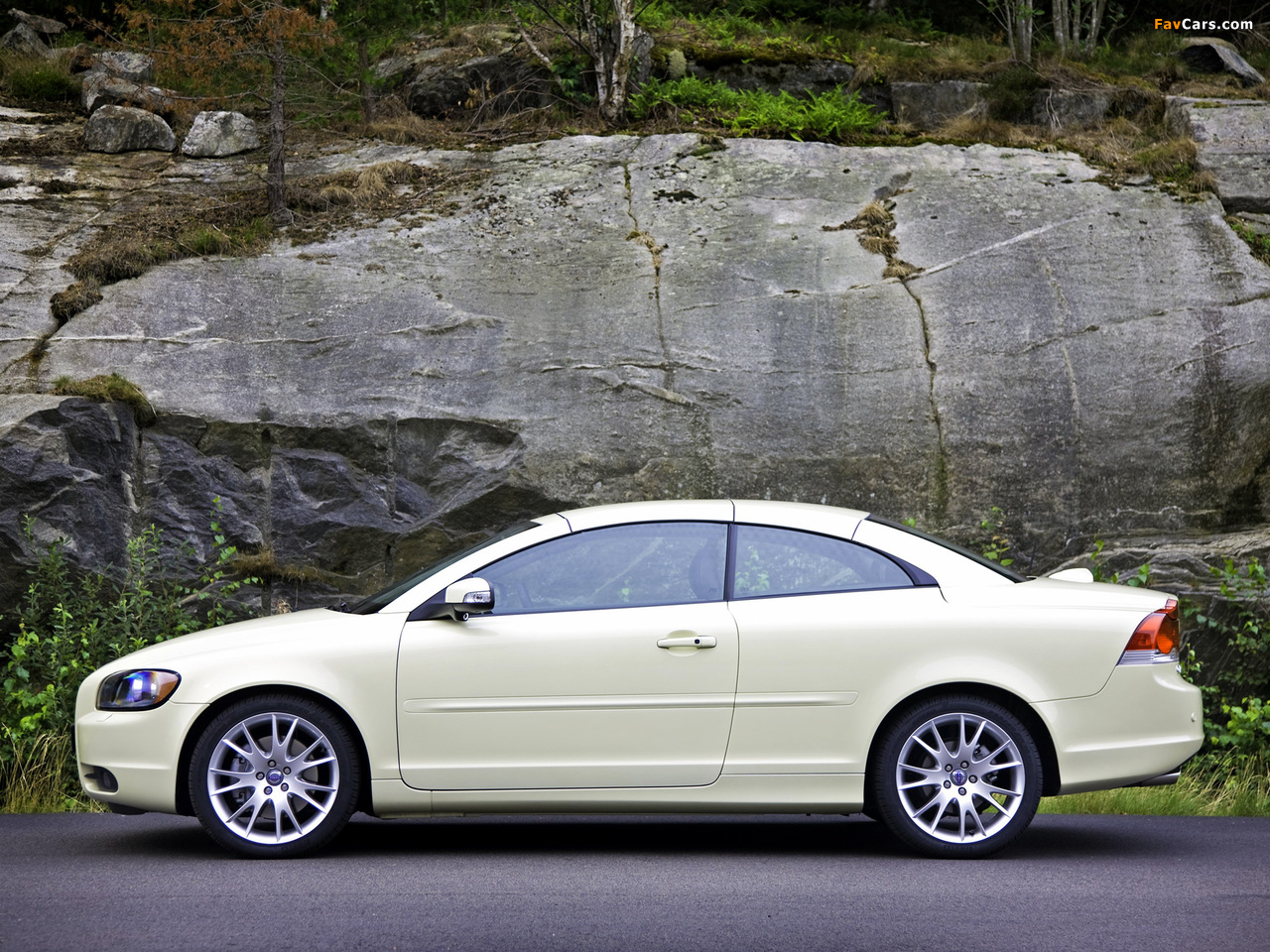 Volvo C70 T5 2005–09 wallpapers (1280 x 960)