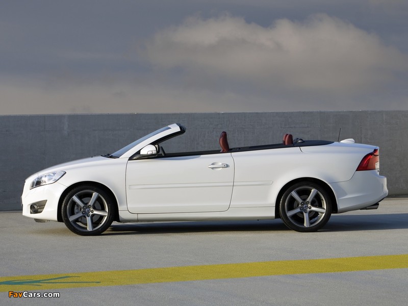 Volvo C70 D5 UK-spec 2010 images (800 x 600)