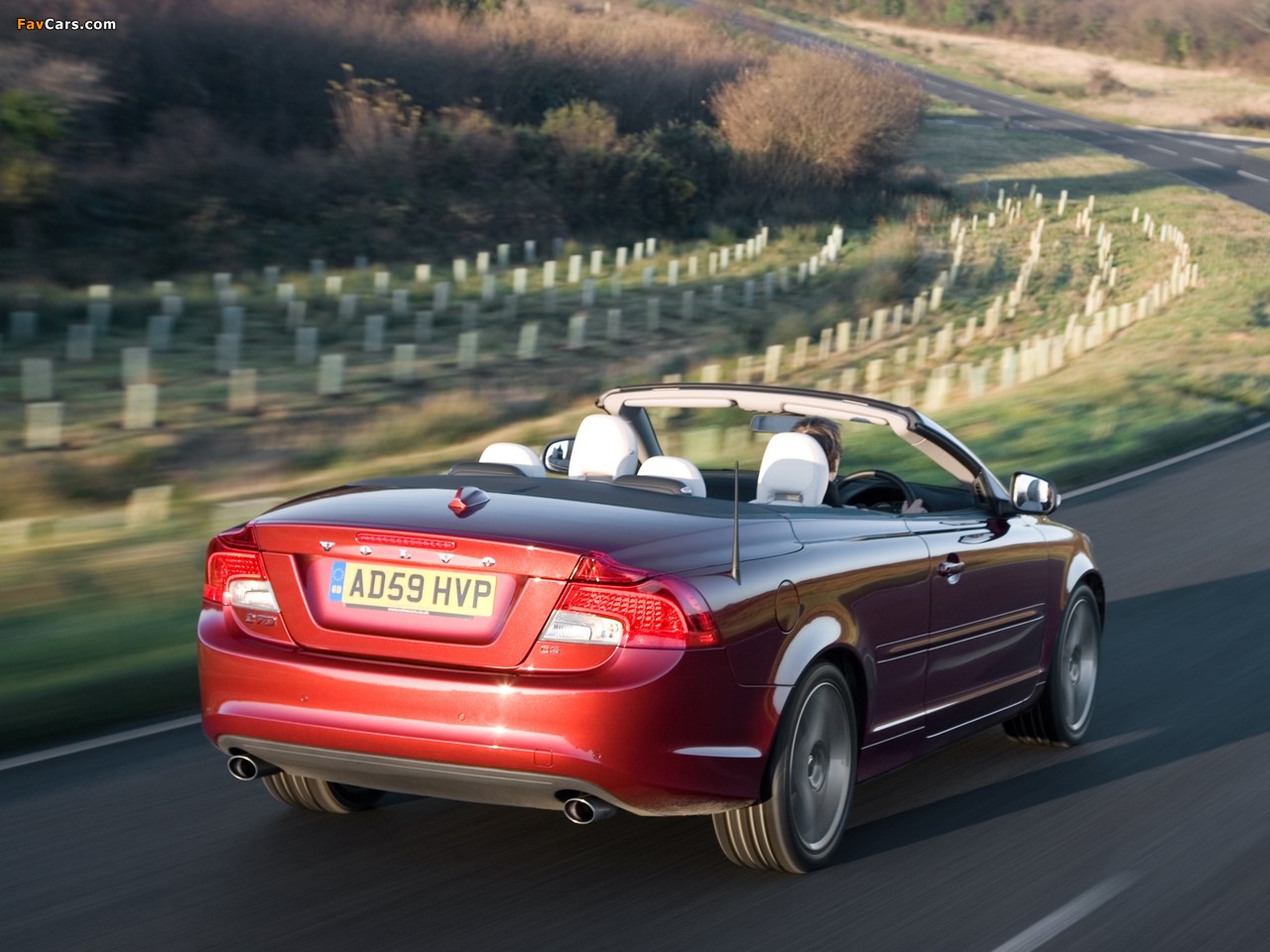 Volvo C70 D5 UK-spec 2010 images (1280 x 960)