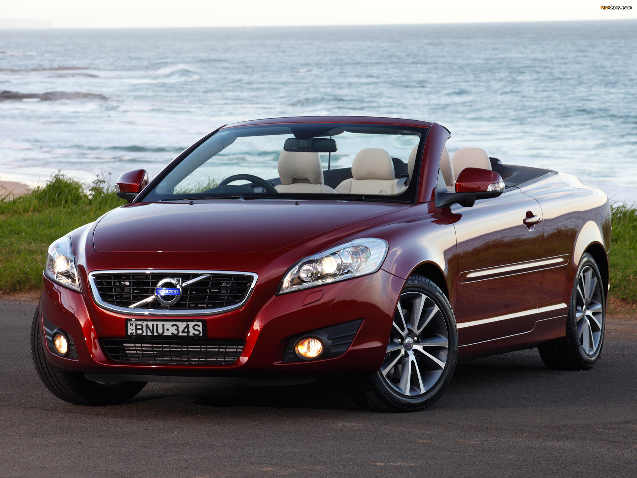 Volvo C70 T5 AU-spec 2010 pictures (2048 x 1536)