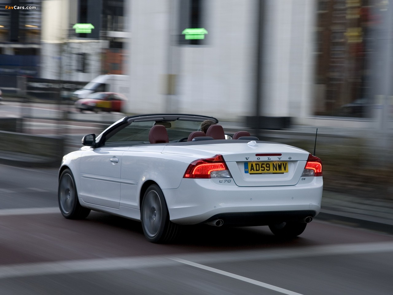 Volvo C70 D5 UK-spec 2010 wallpapers (1280 x 960)