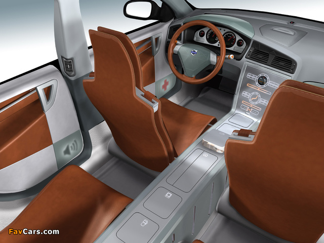 Pictures of Volvo ACC 2 2002 (640 x 480)