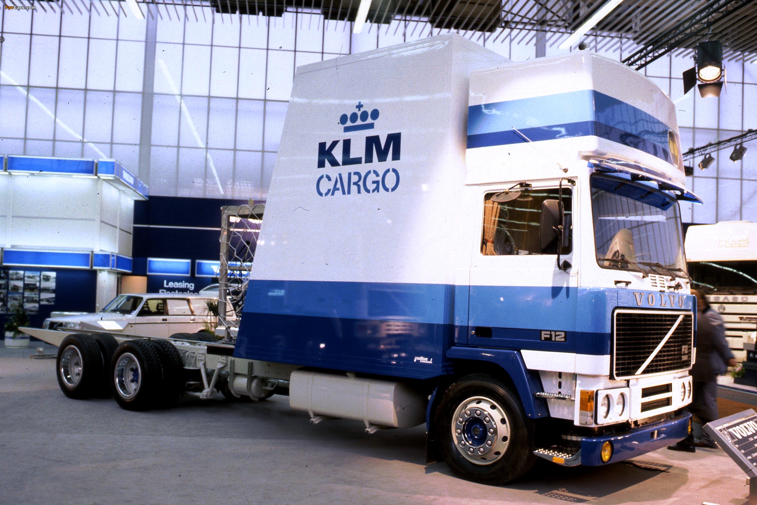 Images of Volvo F12 Tourist 1977 (2468 x 1649)