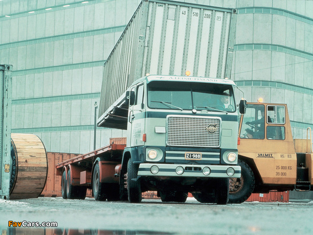 Photos of Volvo F88 4x2 1965–72 (640 x 480)