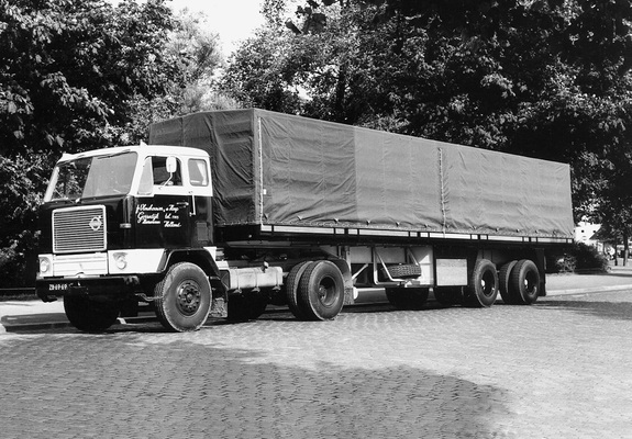 Pictures of Volvo F88 4x2 1965–72