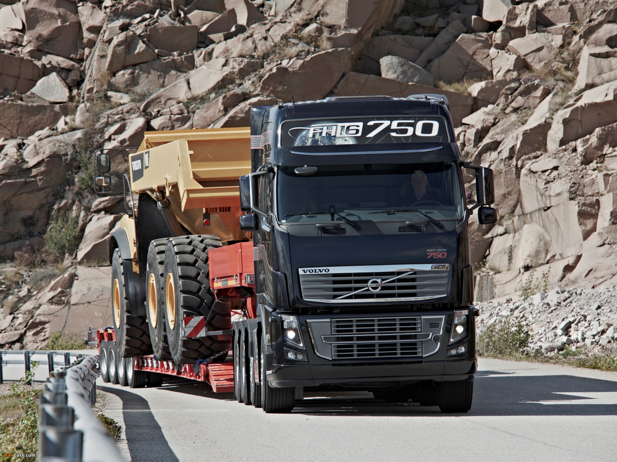 Images of Volvo FH16 750 8x4 2011–12 (2048 x 1536)