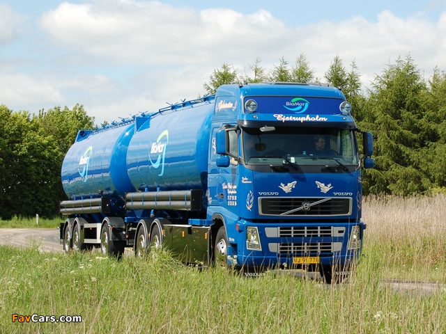 Photos of Volvo FH 400 6x4 Tanker UK-spec 2005–07 (640 x 480)