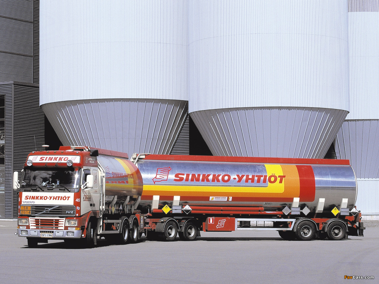 Pictures of Volvo FH12 Globetrotter Tanker 1993–2002 (1280 x 960)