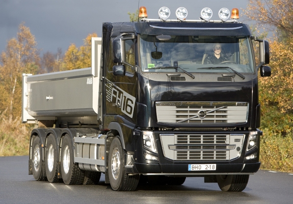 Pictures of Volvo FH16 580 8x4 Tipper 2008