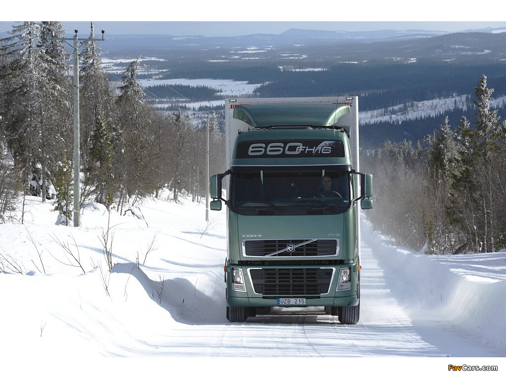 Volvo FH16 4x2 2003–08 wallpapers (1024 x 768)