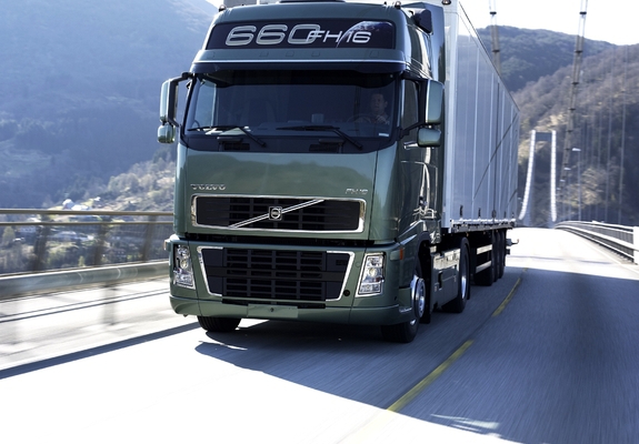 Volvo FH16 4x2 2003–08 wallpapers