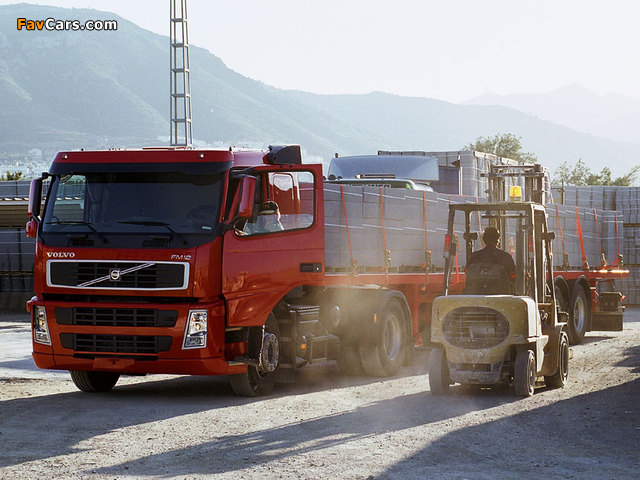 Pictures of Volvo FM12 4x2 2003–05 (640 x 480)