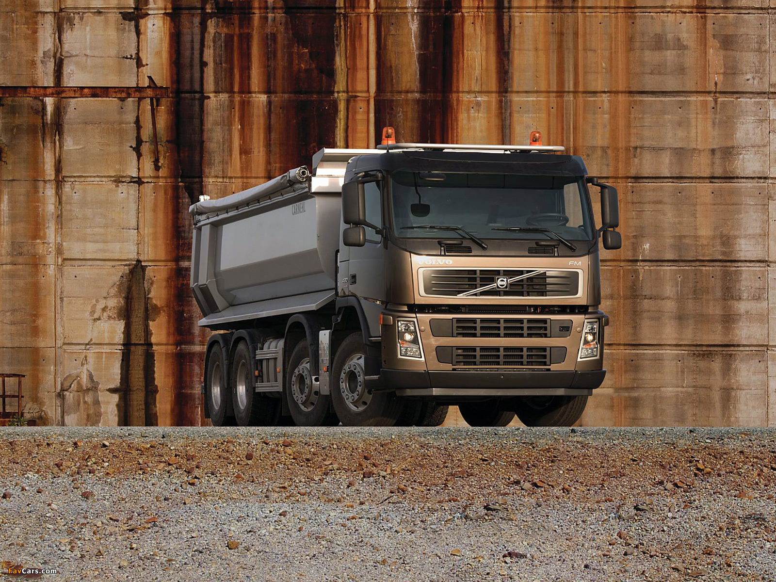Pictures of Volvo FM 8x4 Tipper 2008–10 (1600 x 1200)