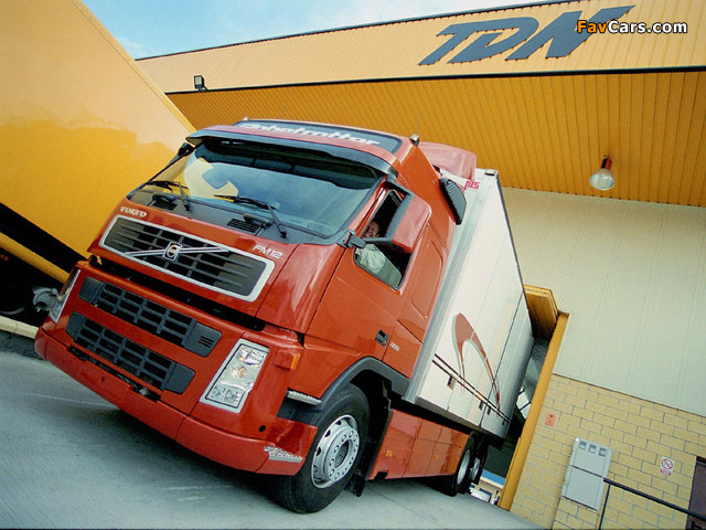 Volvo FM12 6x2 2003–05 images (640 x 480)