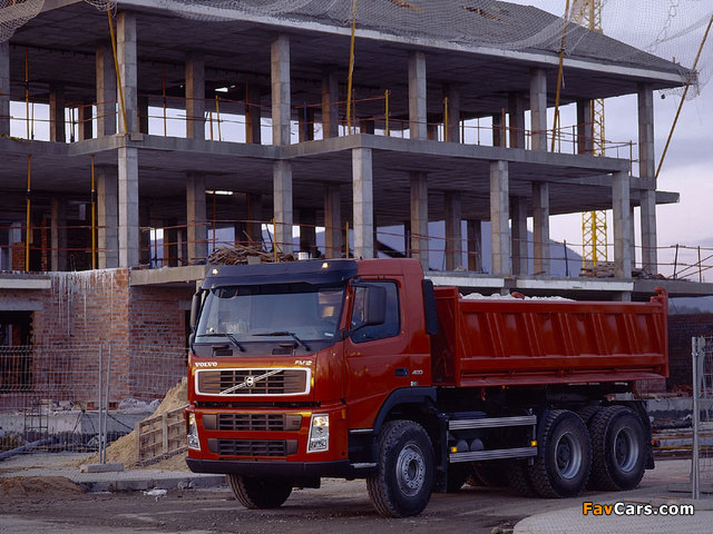 Volvo FM12 6x4 Tipper 2003–05 wallpapers (640 x 480)