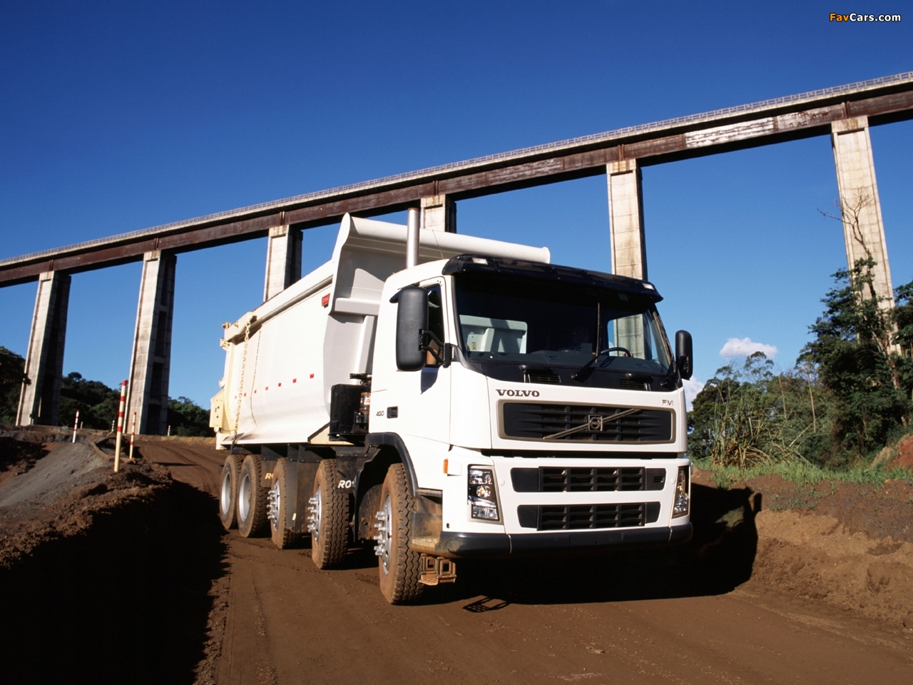 Volvo FM 10x4 Tipper 2008–10 photos (1280 x 960)