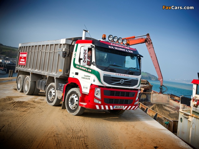 Volvo FM 480 8x4 UK-spec 2010–13 wallpapers (640 x 480)