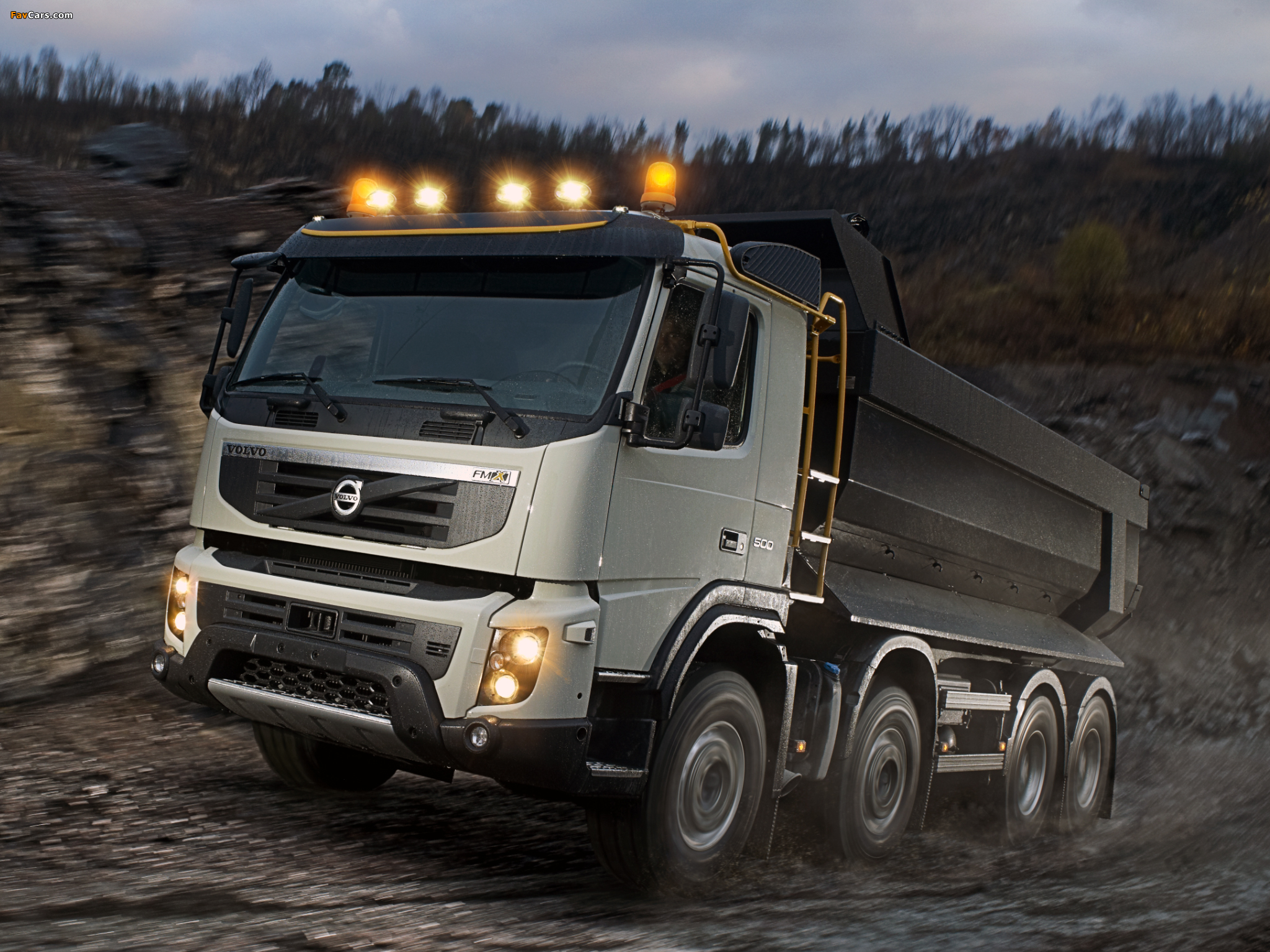 Images of Volvo FMX 8x4 2010 (2048 x 1536)