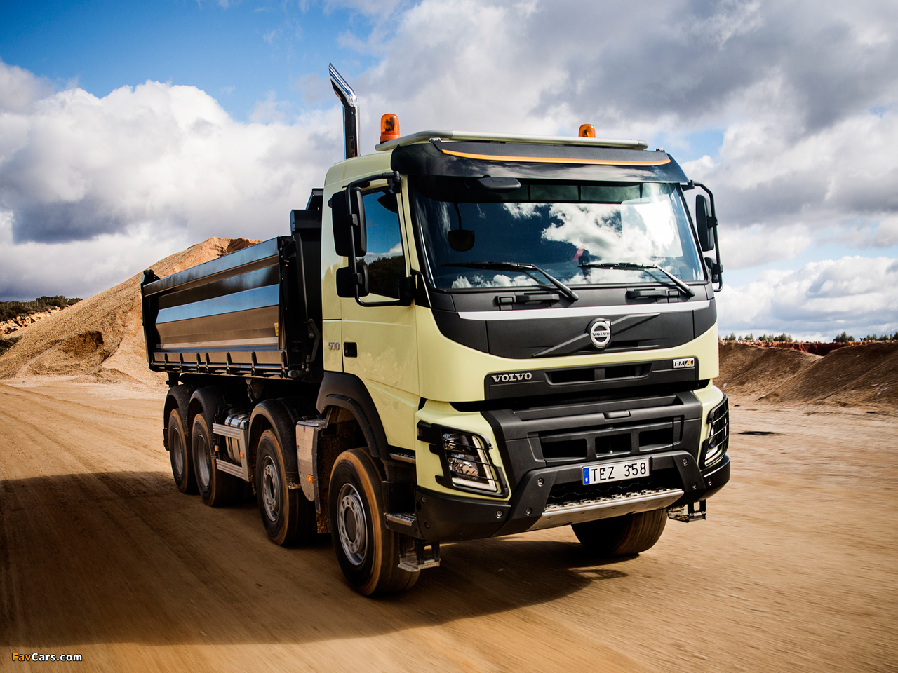 Pictures of Volvo FMX 8x4 2013 (1280 x 960)