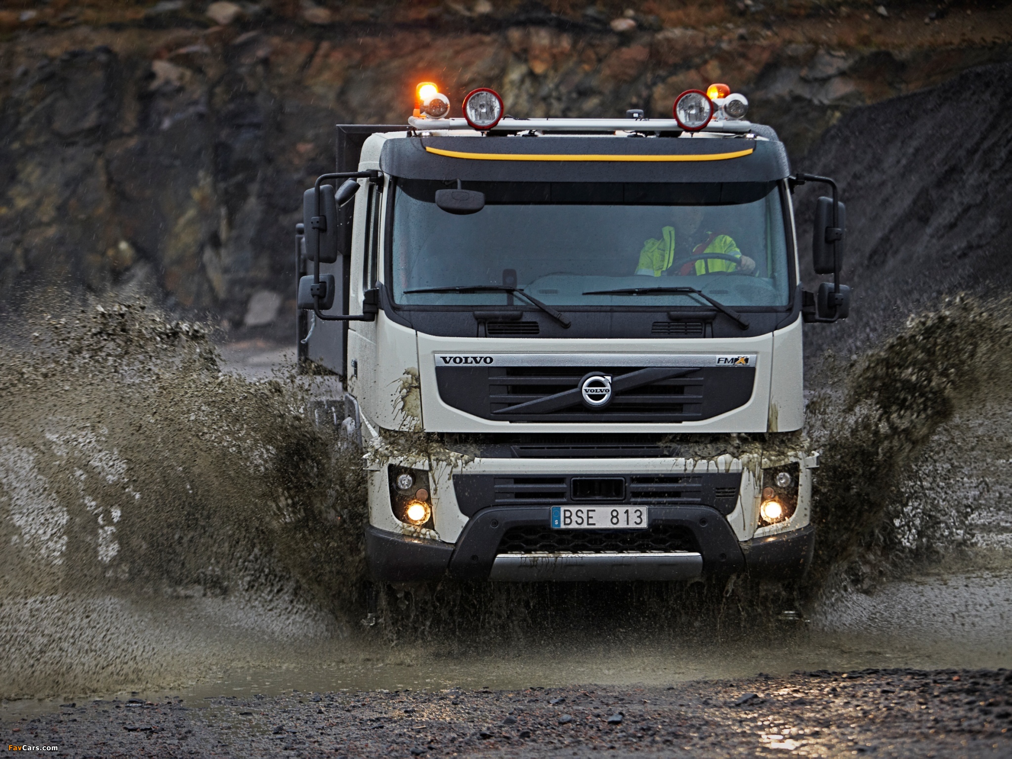 Volvo FMX 6x4 2010 images (2048 x 1536)