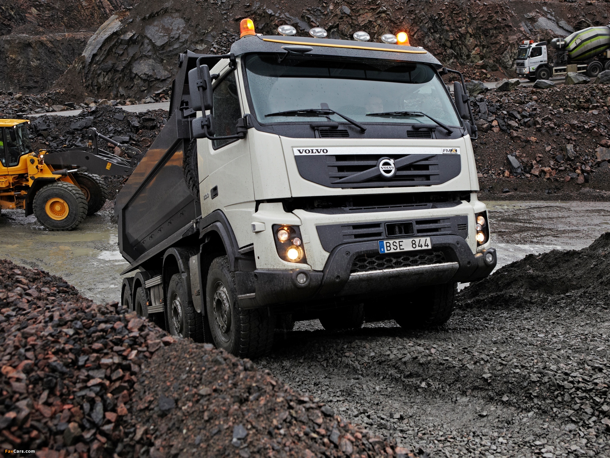 Volvo FMX 8x4 2010 photos (2048 x 1536)