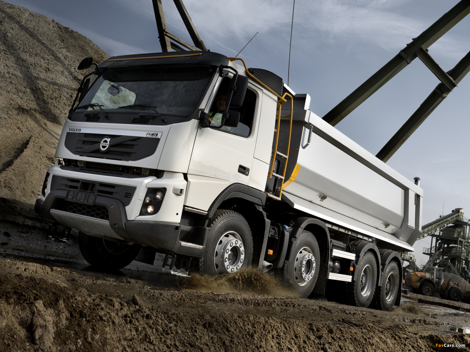 Volvo FMX 8x4 2010 pictures (1600 x 1200)
