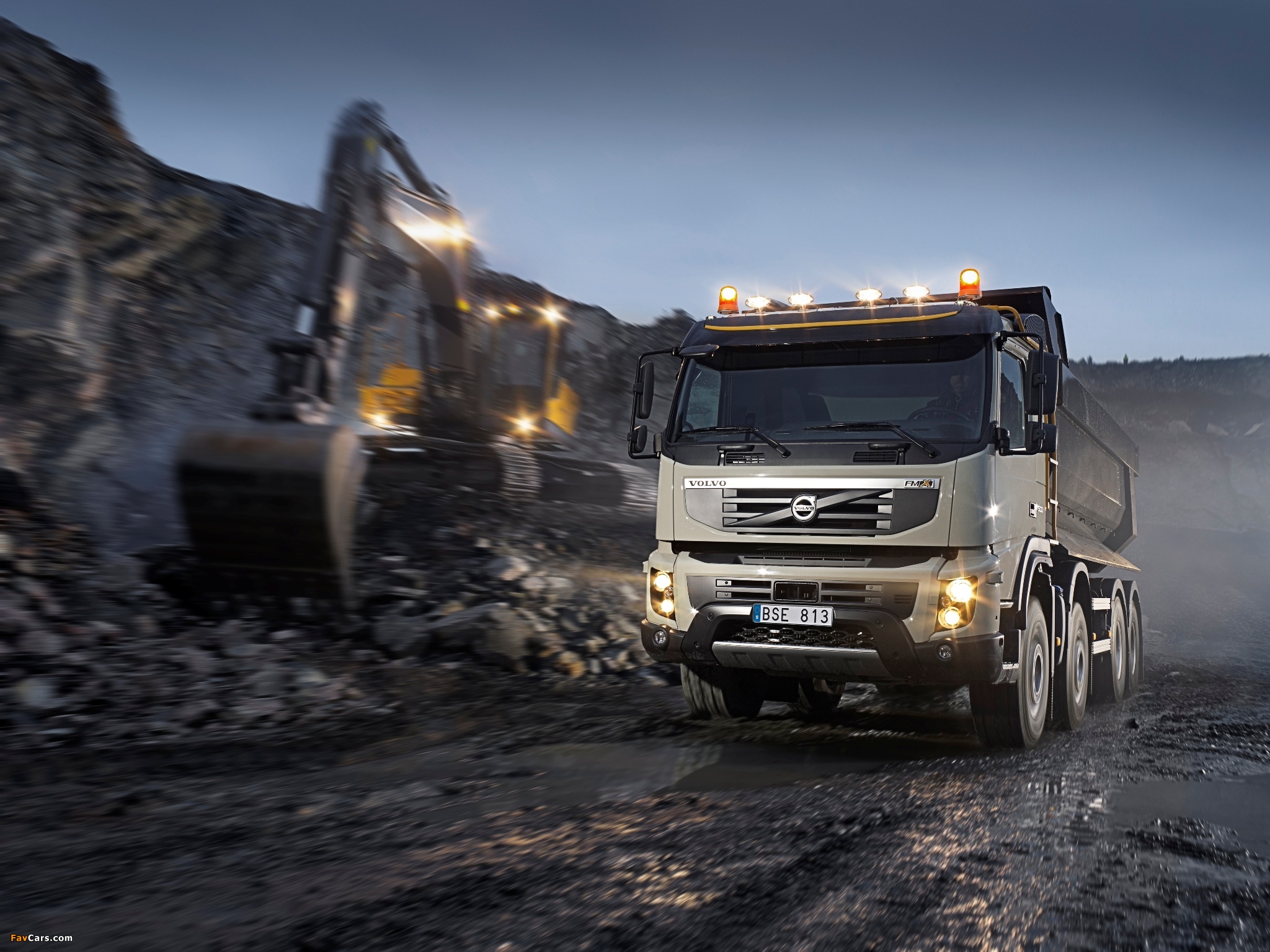 Volvo FMX 8x4 2010 wallpapers (2048 x 1536)