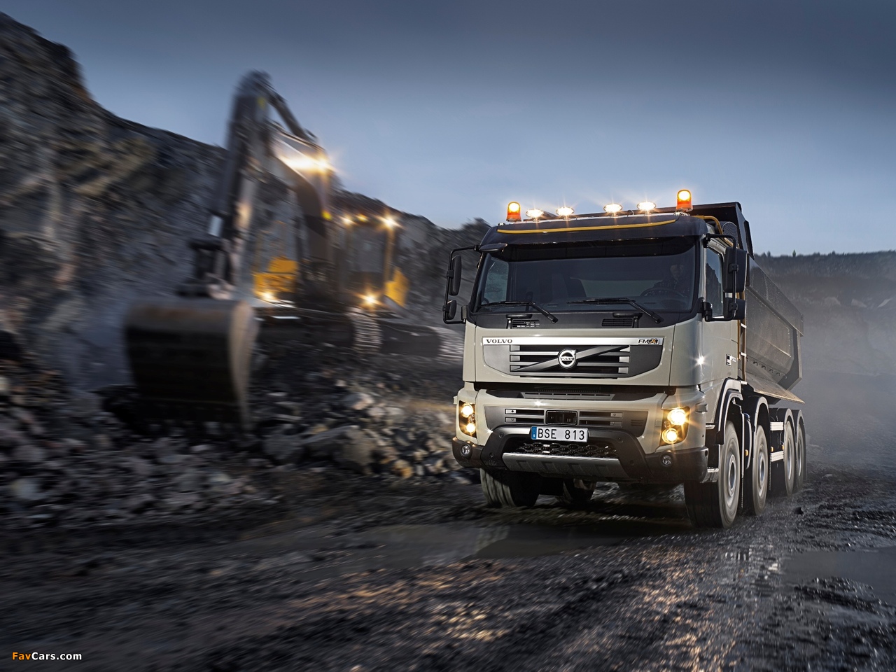 Volvo FMX 8x4 2010 wallpapers (1280 x 960)