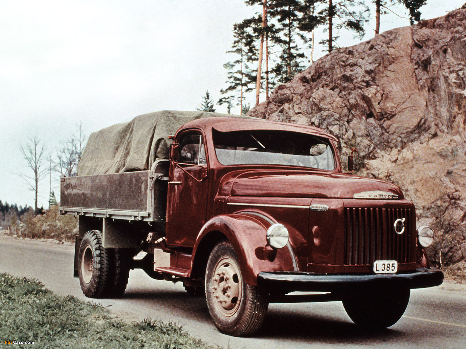 Volvo L385 1953–54 photos (1600 x 1200)