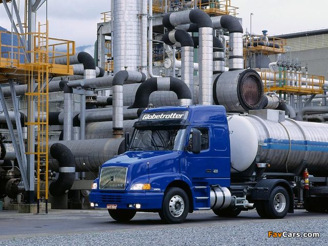 Volvo NH 4x2 1996–2002 wallpapers (640 x 480)