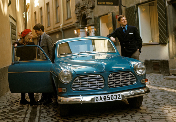 Pictures of Volvo P130
