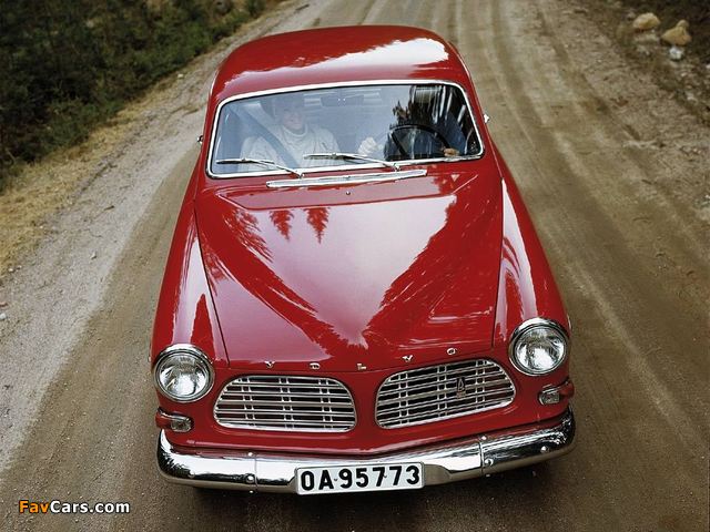 Volvo P130 wallpapers (640 x 480)