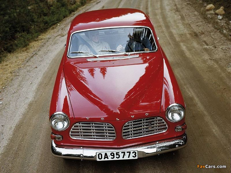 Volvo P130 wallpapers (800 x 600)