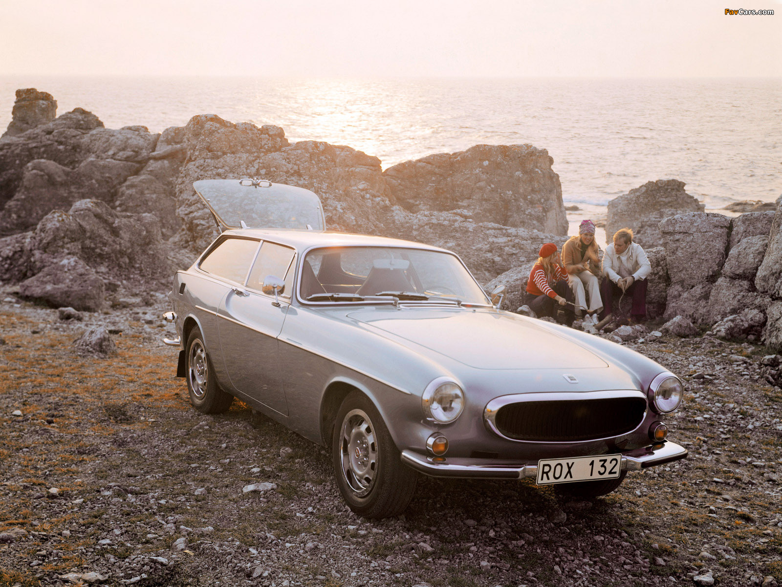 Photos of Volvo 1800 ES 1972–73 (1600 x 1200)