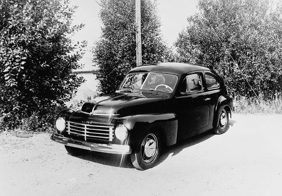Volvo PV444A 1944 pictures