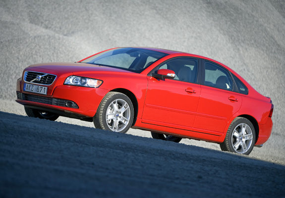 Images of Volvo S40 T5 2007–09