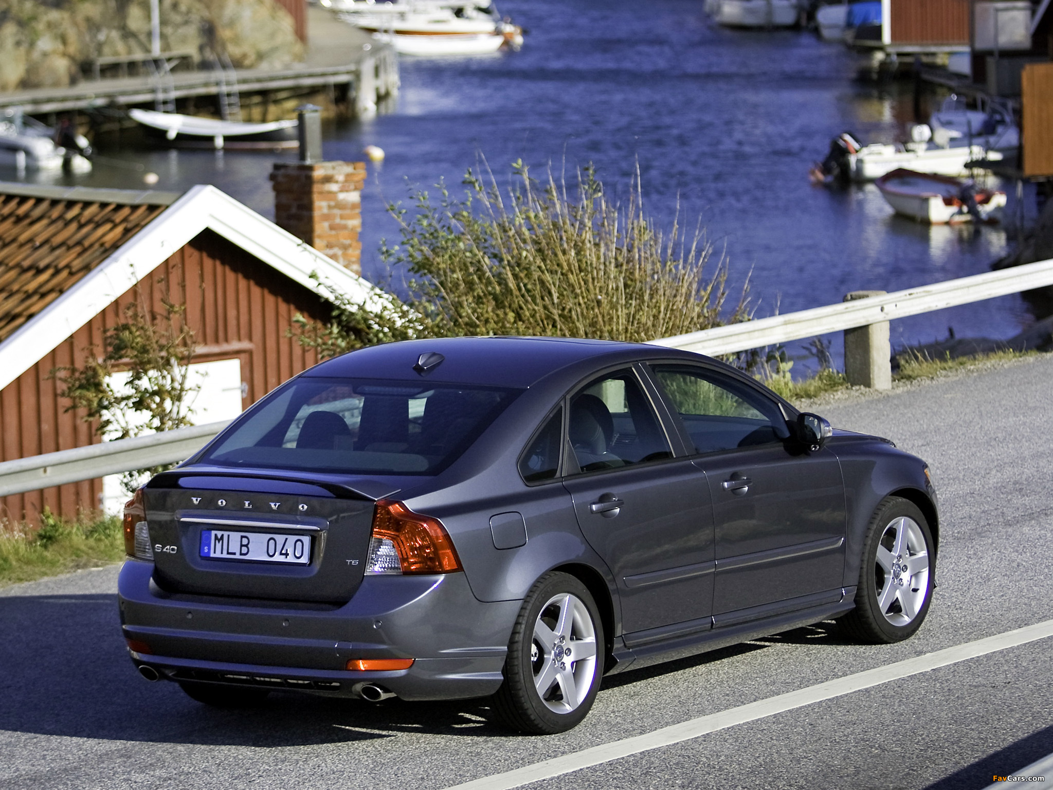 Images of Volvo S40 R-Design 2008–09 (2048 x 1536)