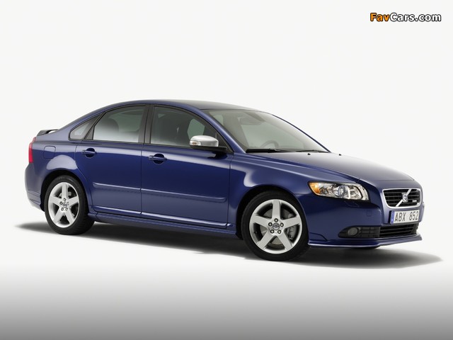 Images of Volvo S40 R-Design 2008–09 (640 x 480)