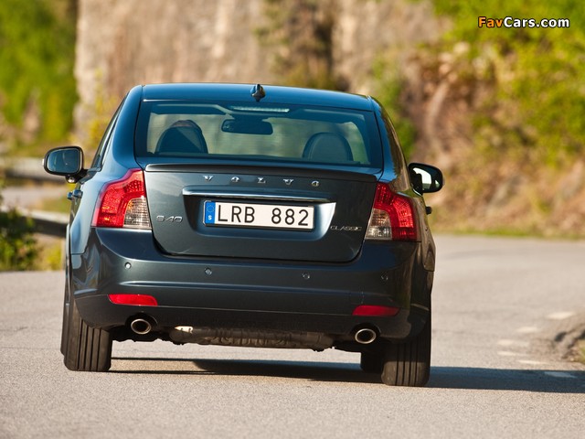 Images of Volvo S40 Classic 2011 (640 x 480)