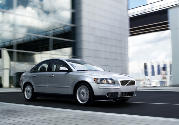 Photos of Volvo S40 D5 2004–07