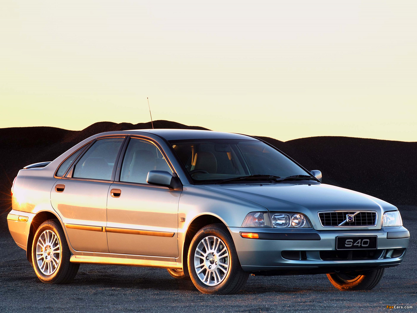 Pictures of Volvo S40 ZA-spec 2002–04 (1600 x 1200)