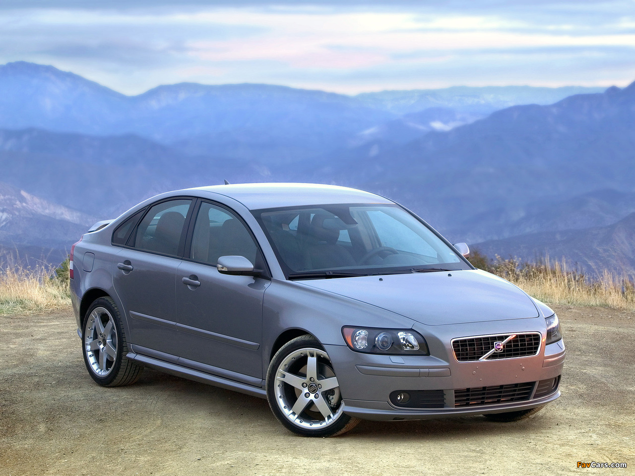 Pictures of Volvo S40 2004–07 (1280 x 960)