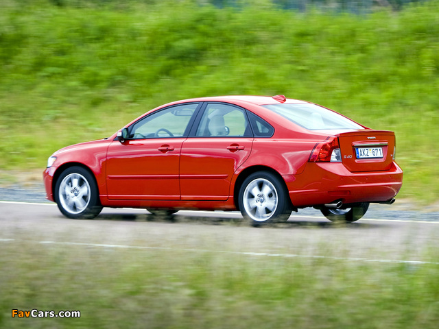 Pictures of Volvo S40 T5 2007–09 (640 x 480)