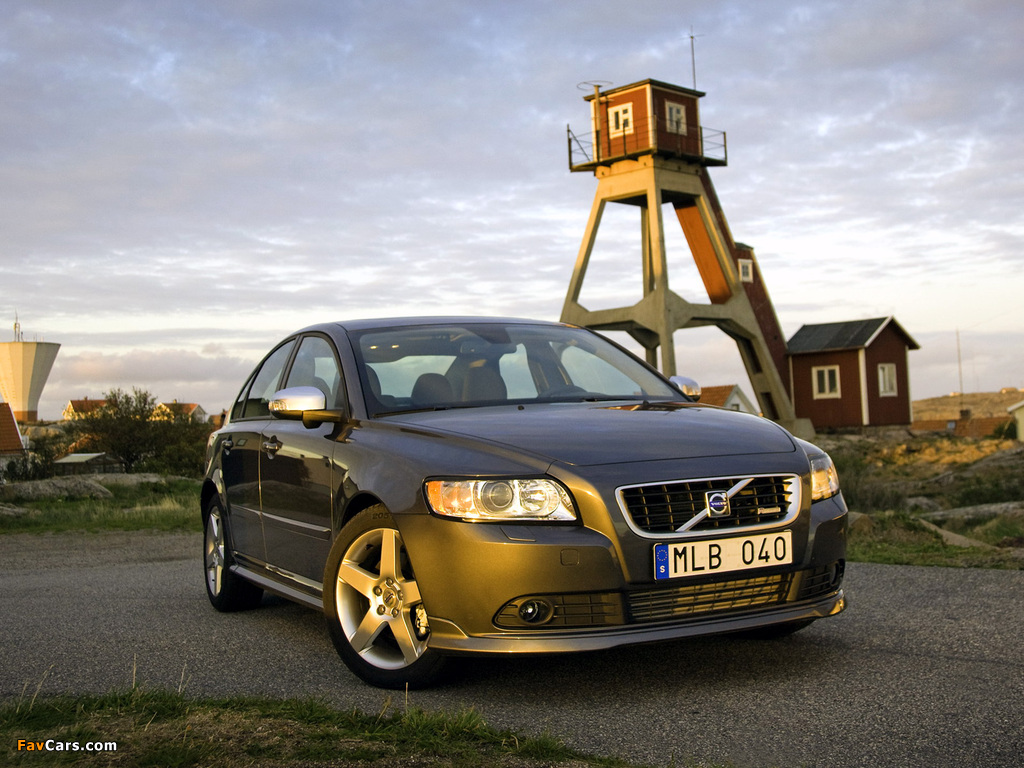 Pictures of Volvo S40 R-Design 2008–09 (1024 x 768)