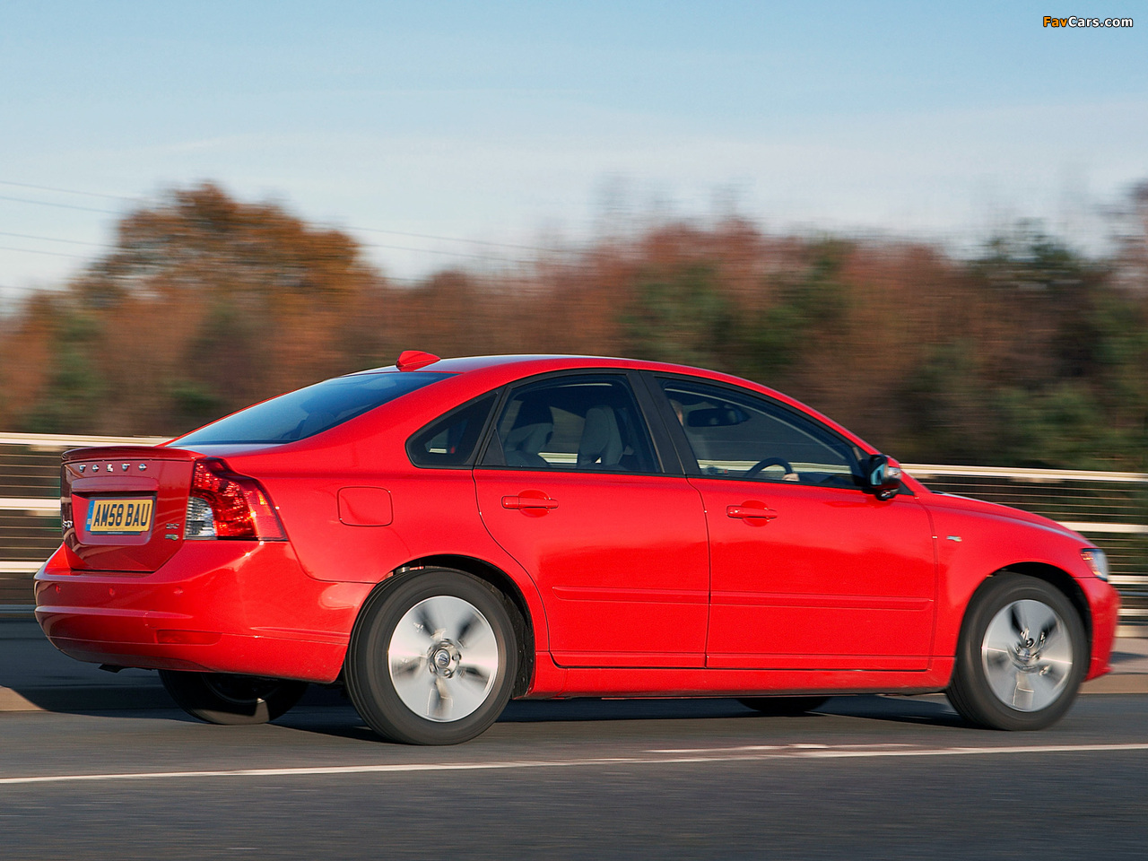 Pictures of Volvo S40 DRIVe UK-spec 2009 (1280 x 960)