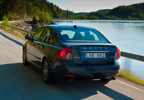 Pictures of Volvo S40 Classic 2011