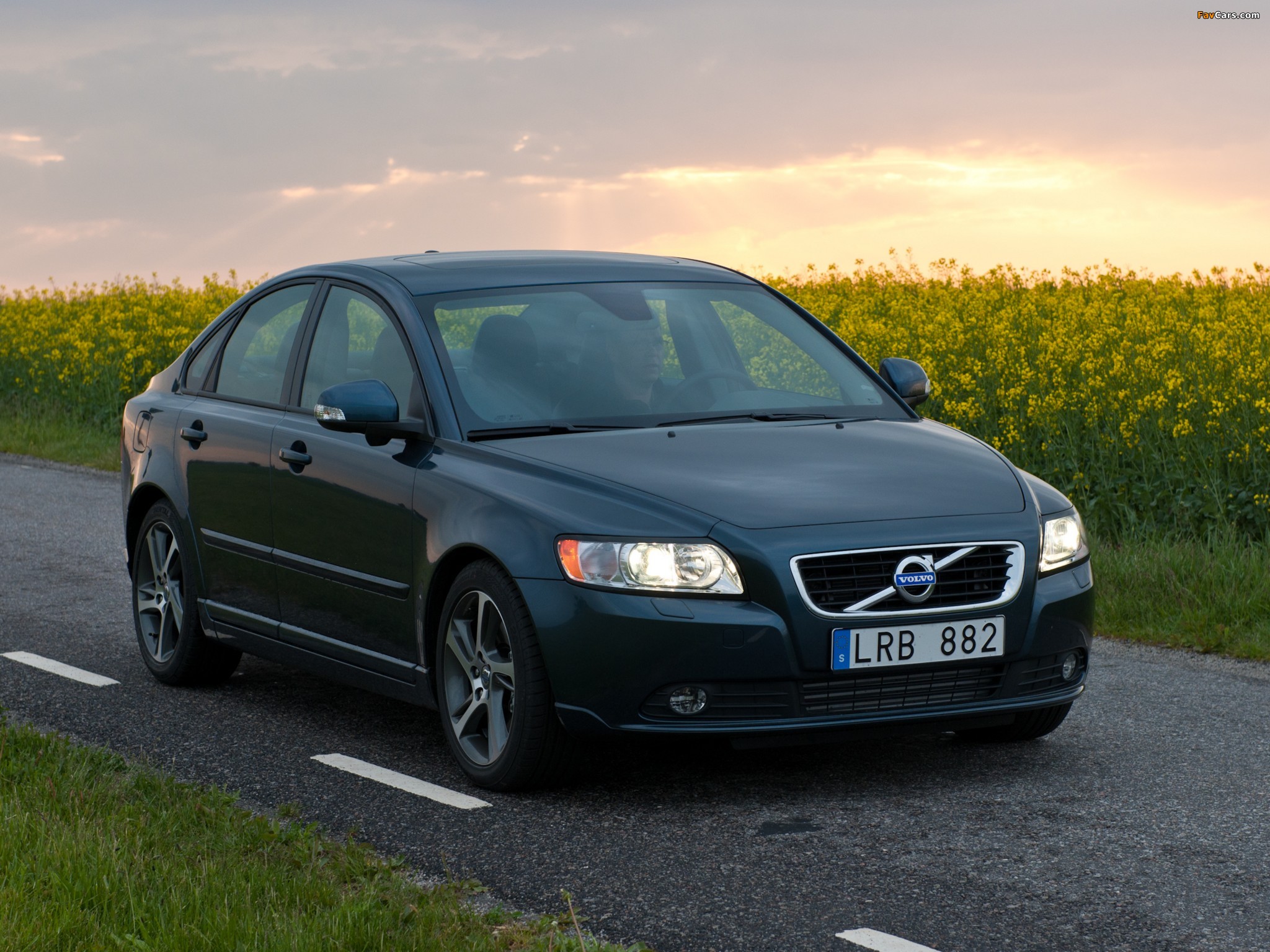 Pictures of Volvo S40 Classic 2011 (2048 x 1536)
