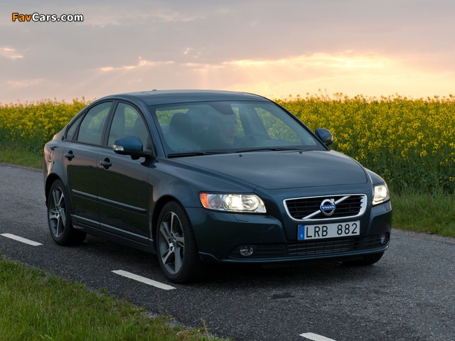 Pictures of Volvo S40 Classic 2011 (640 x 480)