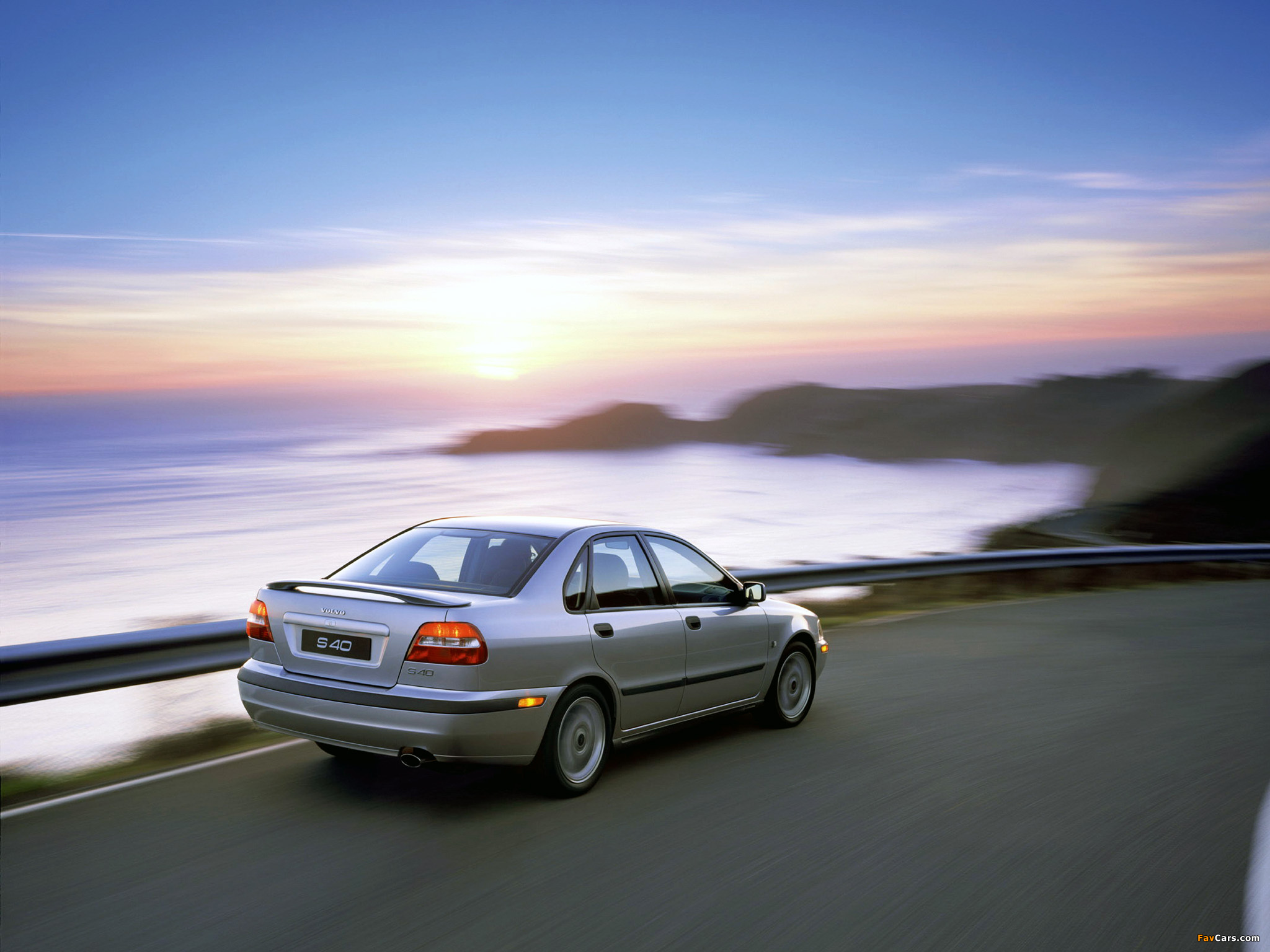 Volvo S40 1999–2002 pictures (2048 x 1536)