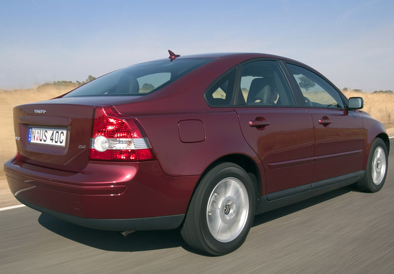 Volvo S40 AU-spec 2004–07 images